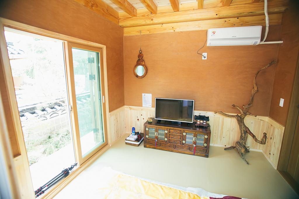 Laon Hanok Gguljam Jeonju Exterior foto